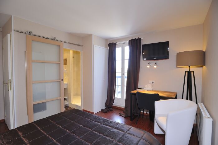 chambre 6.JPG Aux Maisons