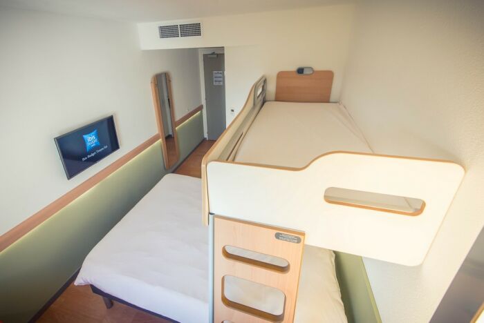 chambre triple.jpg Ibis Budget Troyes Est chambre triple.jpg Ibis Budget Troyes Est