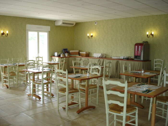 Hôtel des Sources - Salle PDJ.JPG Hôtel des Sources Hôtel des Sources - Salle PDJ.JPG Hôtel des Sources