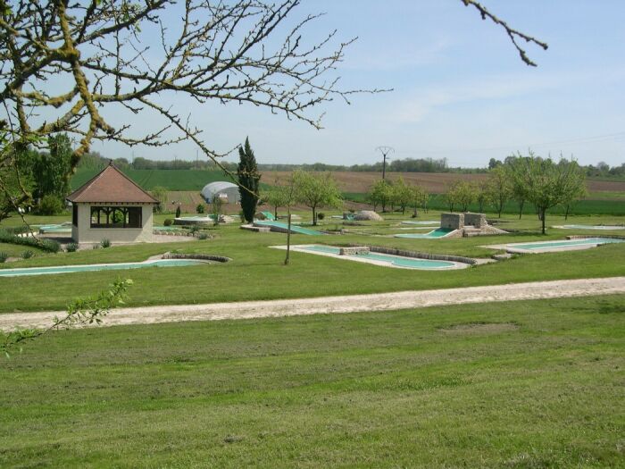 Minigolf.JPG Hôtel Relais Paris Bâle