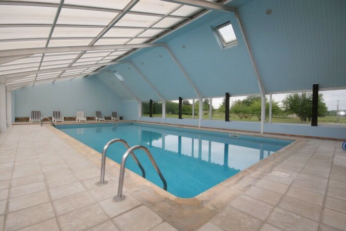 Piscine.JPG Hôtel Relais Paris Bâle