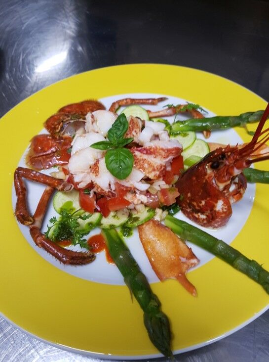 Plat asperges vertes.jpg © Chez Daniel's Plat asperges vertes.jpg © Chez Daniel's