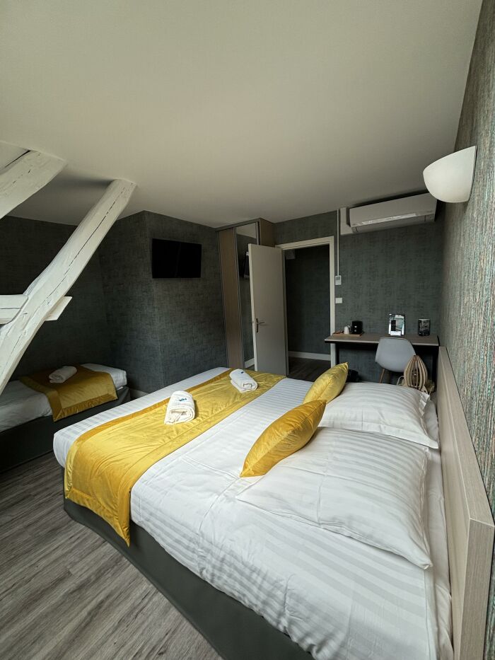 Triple confort HOTEL DE TROYES