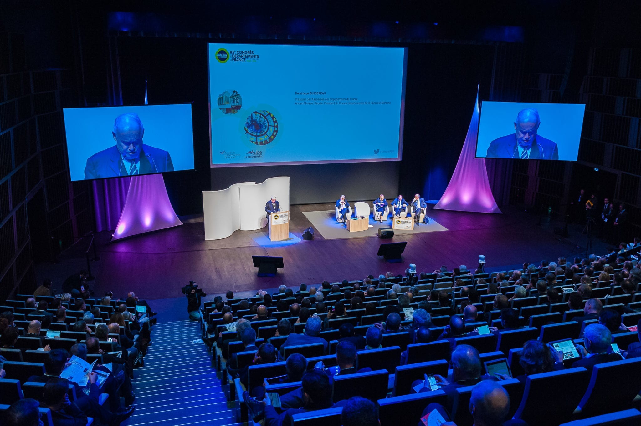 Le Centre de congrès vous accueille dans son auditorium modulable