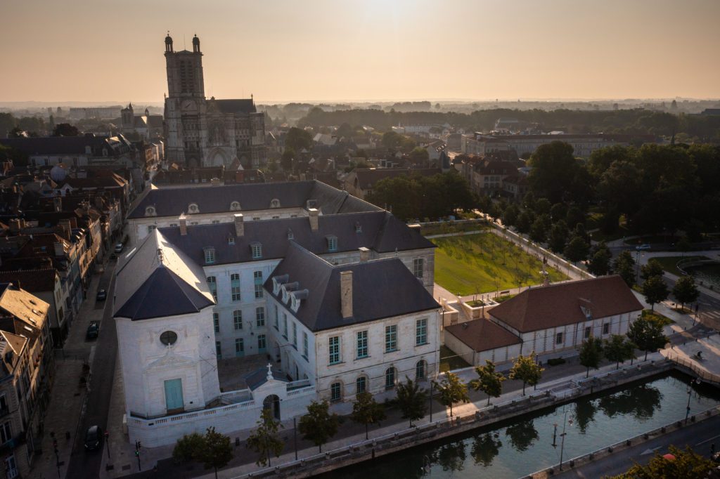 La cité du vitrail